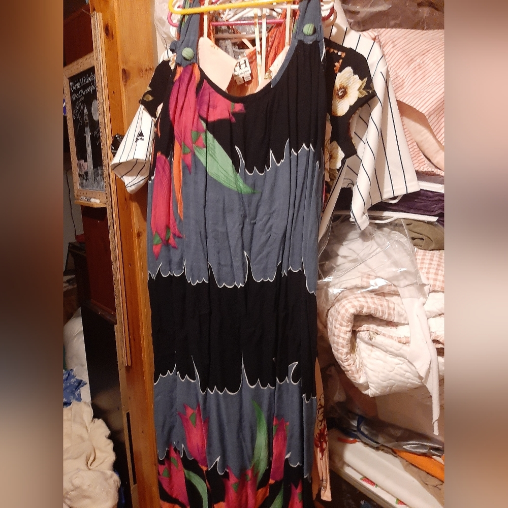 Sun dress , size 8-10 black hot pink ,gray orange very pretty light are cotton